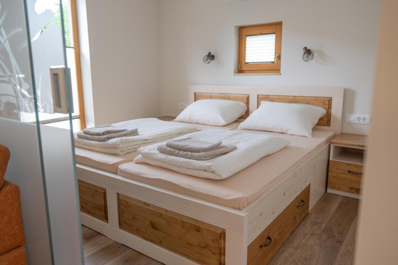 Holiday Home Virida, App Leopold III Ivancna Gorica Esterno foto