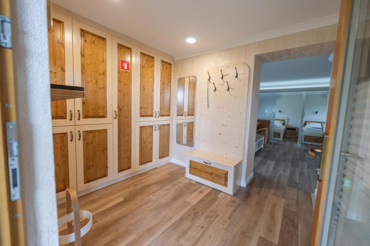 Holiday Home Virida, App Leopold III Ivancna Gorica Esterno foto
