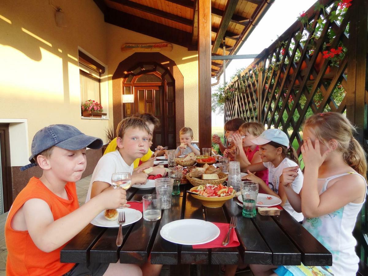 Holiday Home Virida, App Leopold III Ivancna Gorica Esterno foto